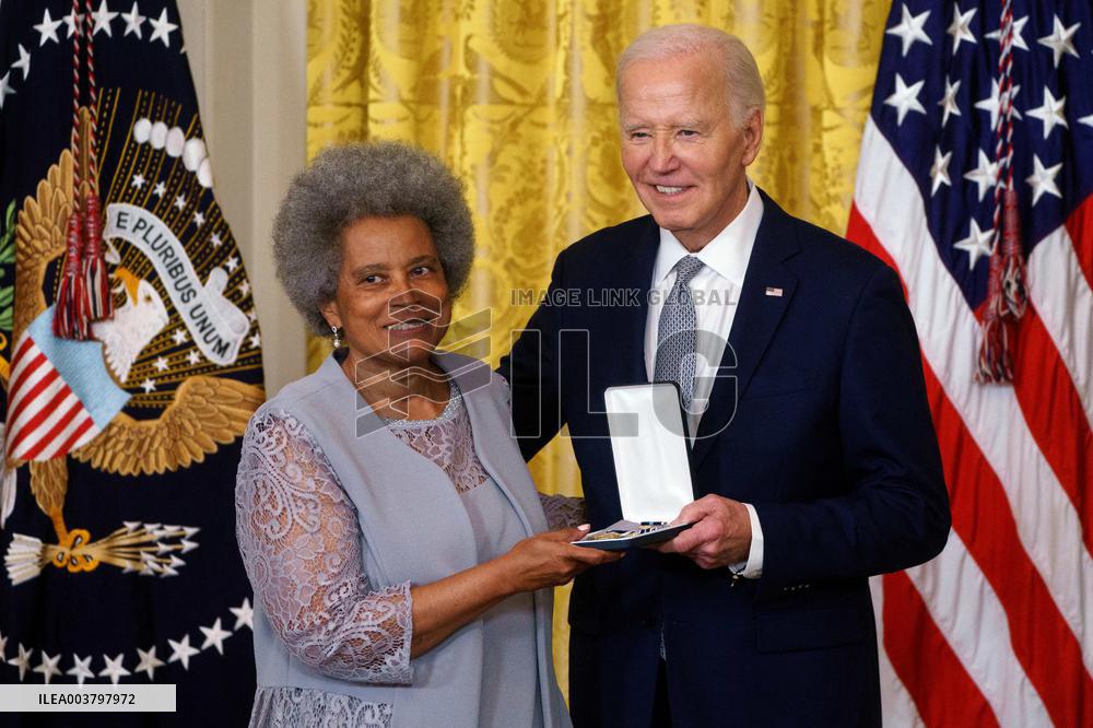 White House pool day coverage