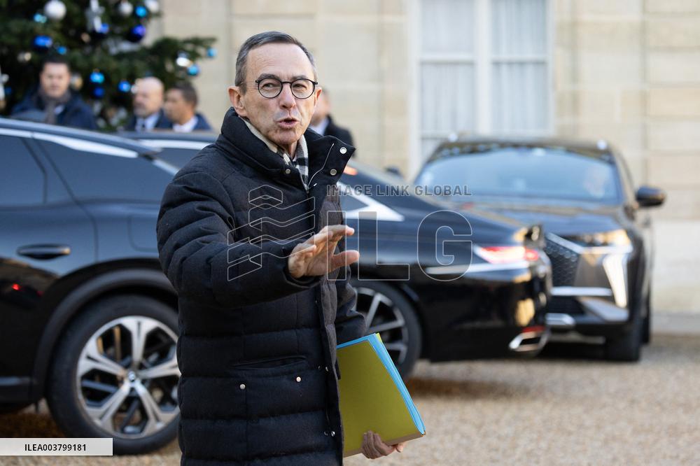 Weekly cabinet meeting - Paris