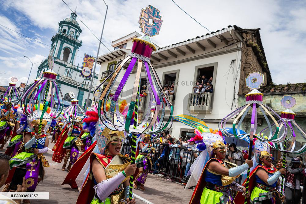 Carnaval de Negros y Blancos - Black and Whites Carnival