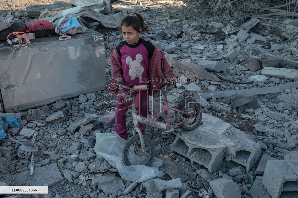 Israeli Airstrikes Kill at Least 43 Across Gaza