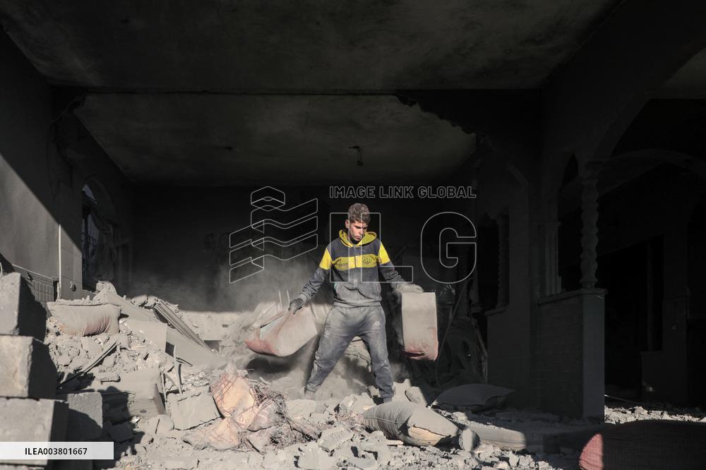 Israeli Airstrikes Kill at Least 43 Across Gaza