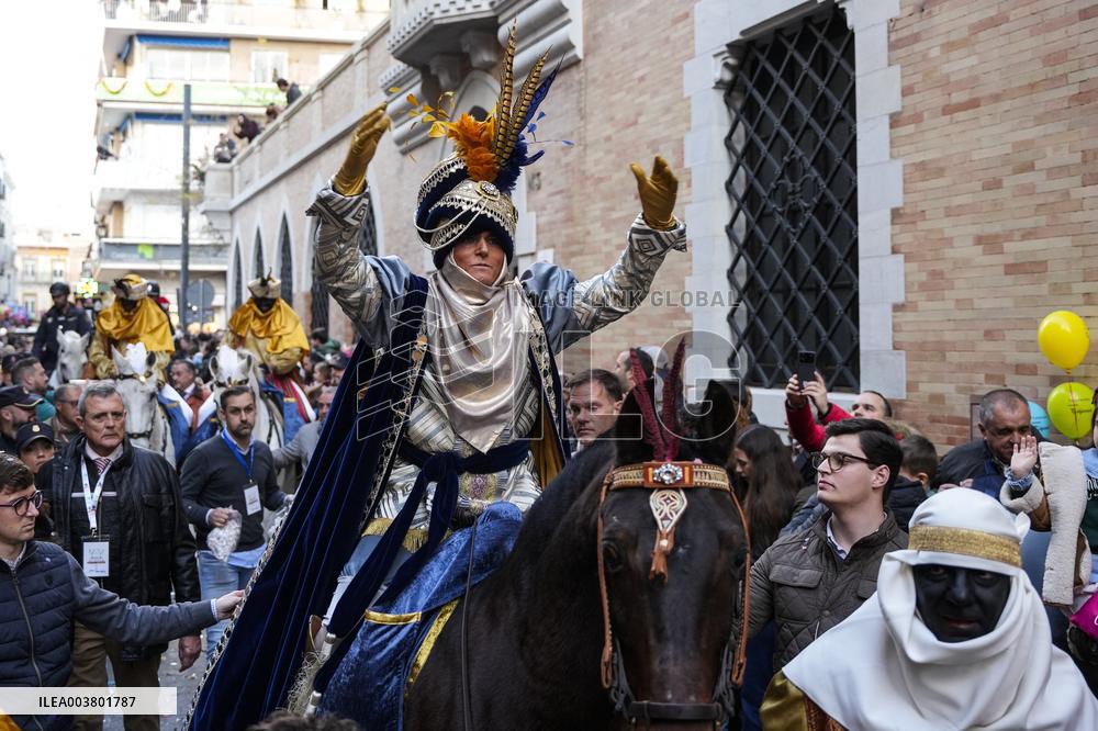 Three Kings Parade - Seville