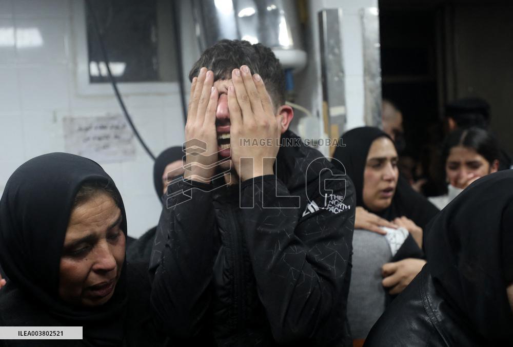 Palestinian Mourners - Nablus