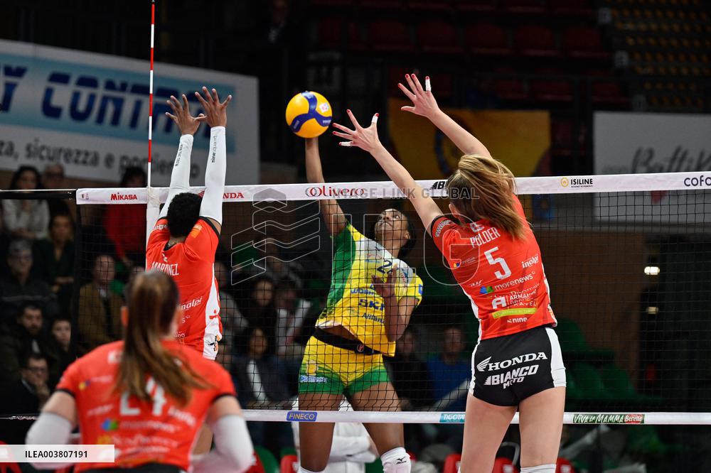 VOLLEY - Serie A1 Femminile - Honda Olivero S.Bernardo Cuneo  vs Wash4Green Pinerolo