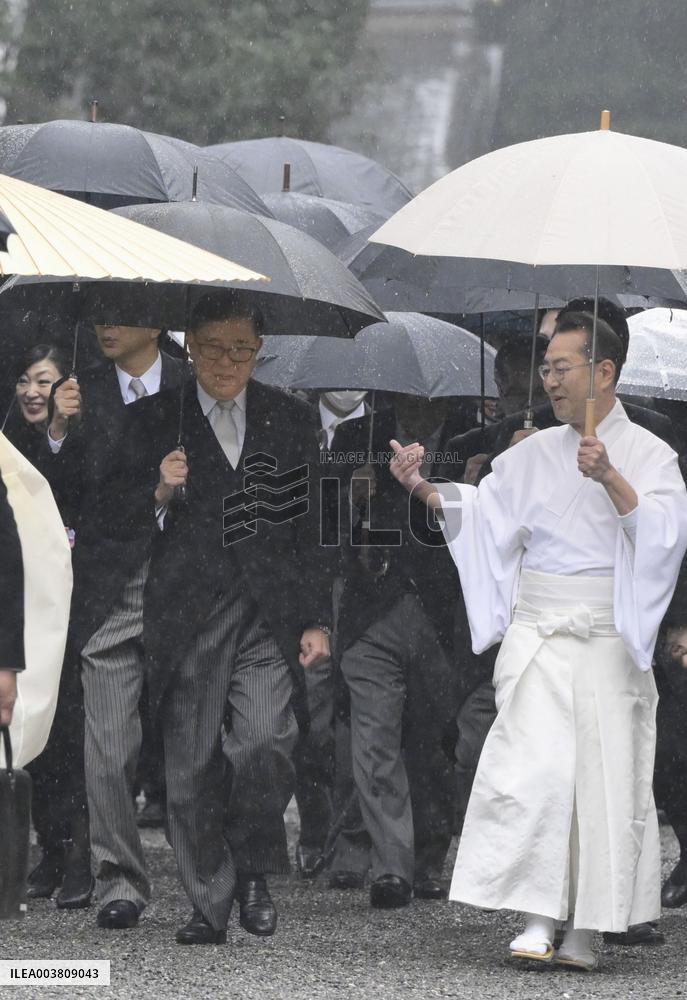 Japan PM Ishiba visits Ise Jingu shrine