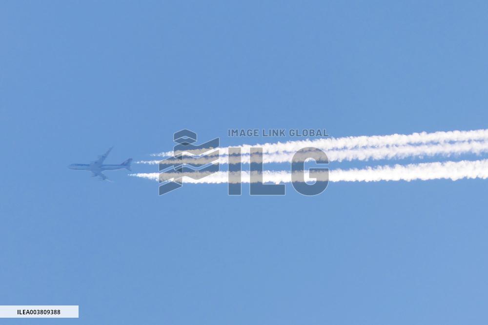 Carbon Emissions From International Aviation Reduced