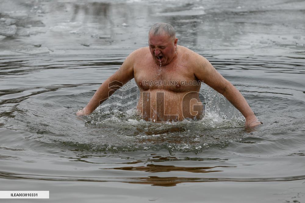 Epiphany celebration in Kyivs Hidropark