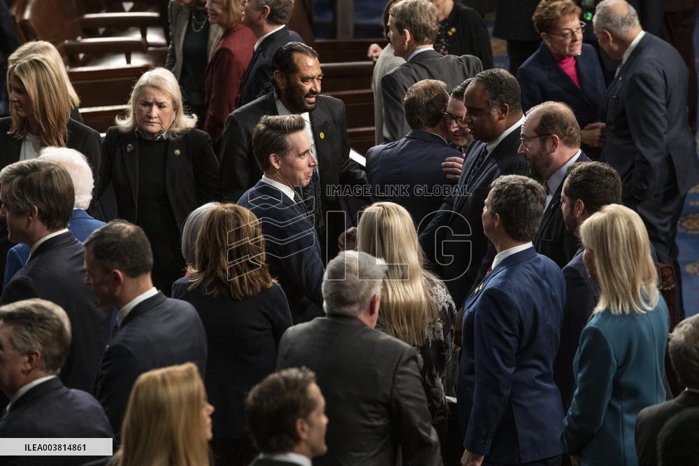 Ongress Counts The 2024 Electoral Votes Certifying Trump's Election As President