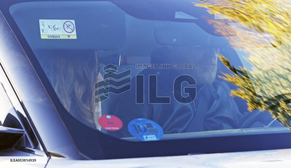 Royal Family Meets With The Ortiz Rocasolano Family To Celebrate Three Kings Day - Madrid