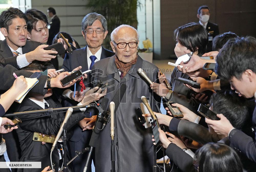Japan PM Ishiba meets A-bomb survivor group
