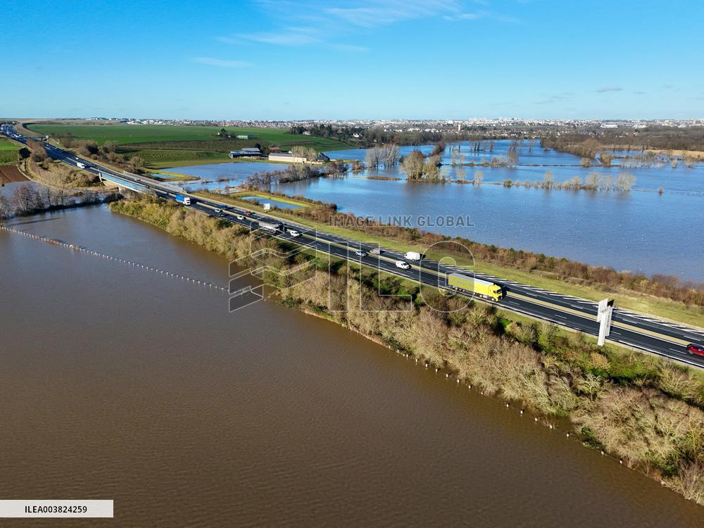 Flooding In The City Of Caen - Franc