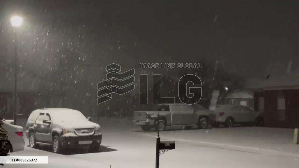 US: Major Winter Storm Sweeps Across South, Prompting States Of Emergency