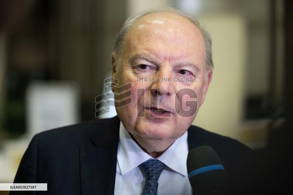 Herve Marseille meets with the Minister of Economy - Paris
