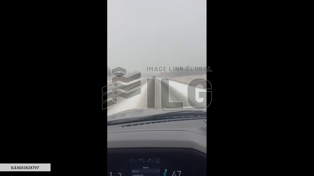 US: Winter Storm Hits Southern States Prompting School Closures, Flight Disruptions 4