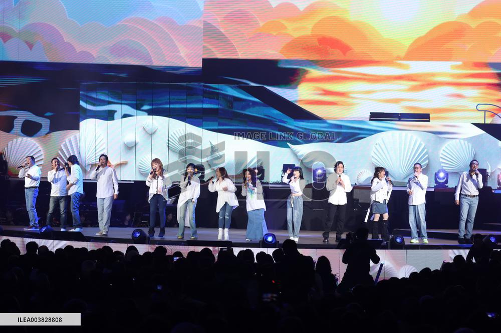 Taiwanese Singer Hsiao Yung Shih