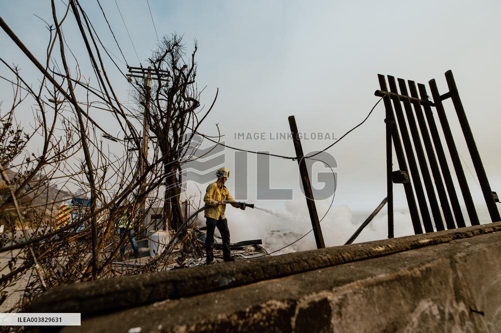 California Wildfires Devastate Malibu