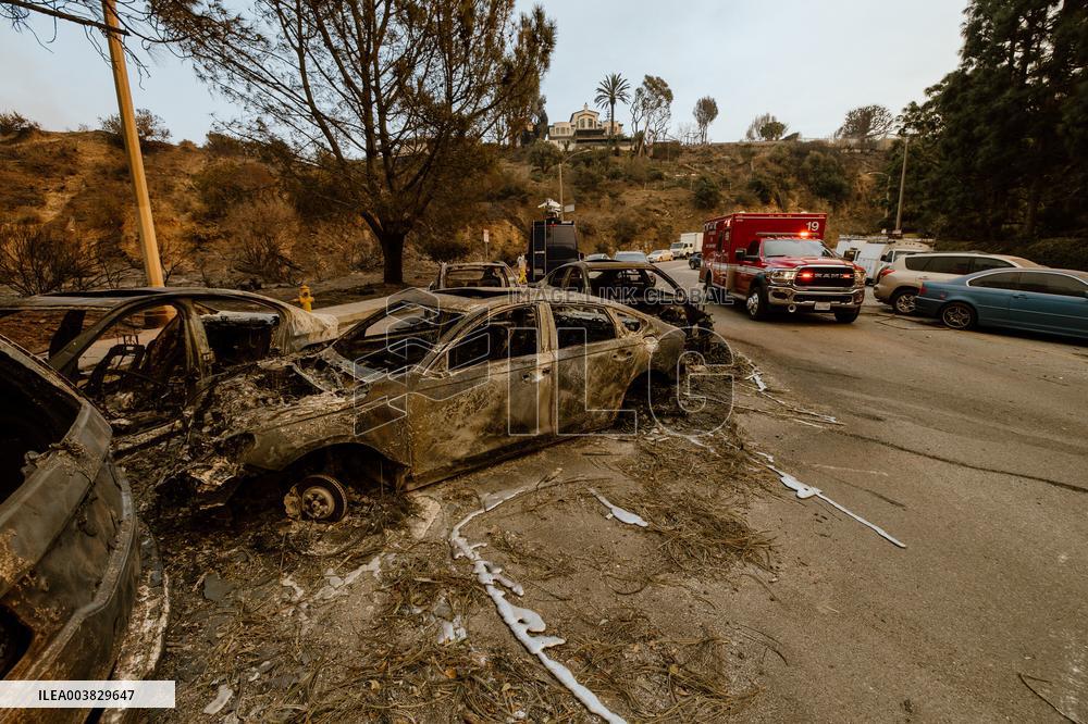 California Wildfires Devastate Malibu