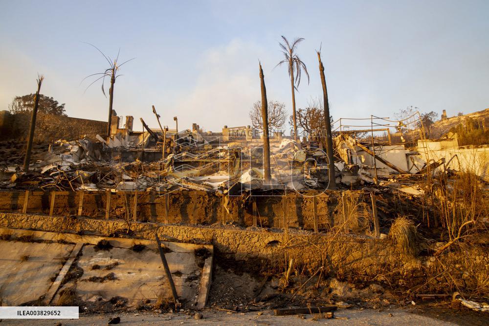 California Wildfires Devastate Malibu