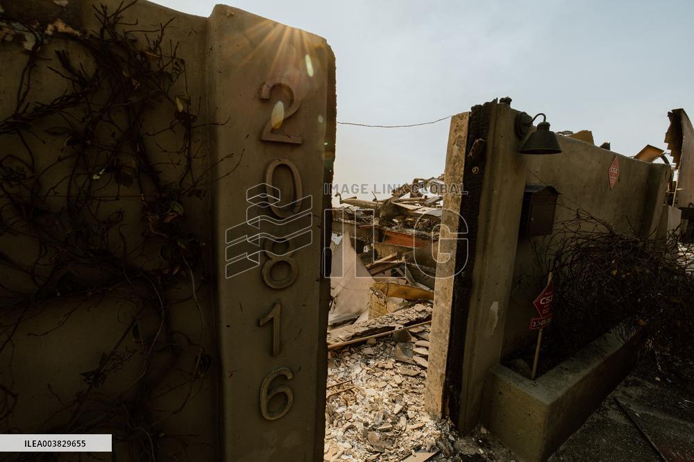 California Wildfires Devastate Malibu