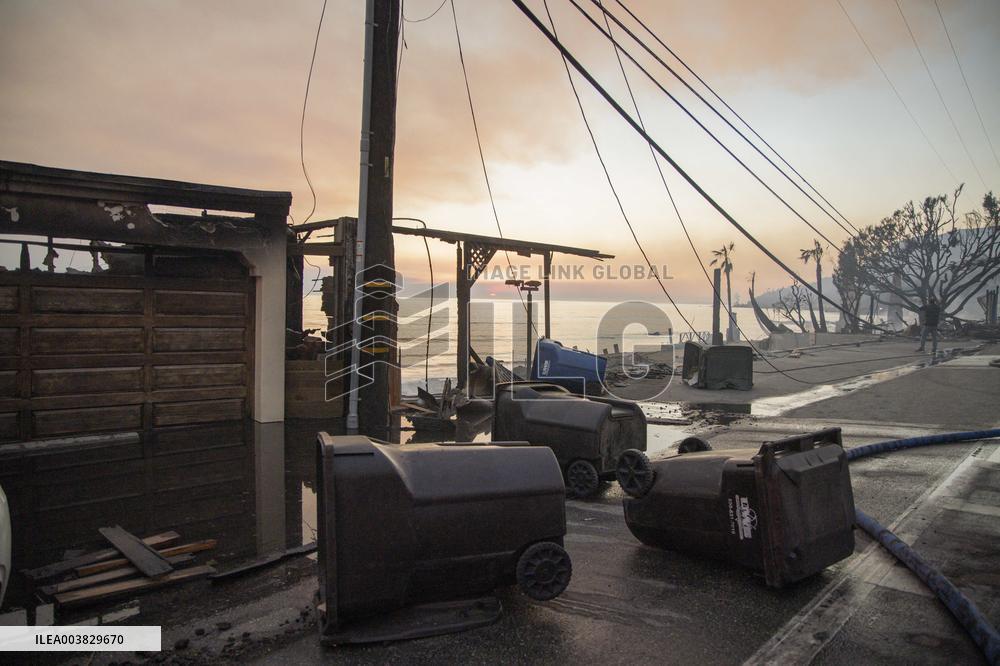 California Wildfires Devastate Malibu