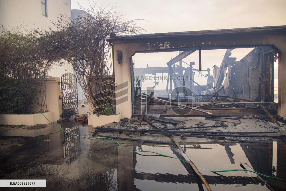 California Wildfires Devastate Malibu