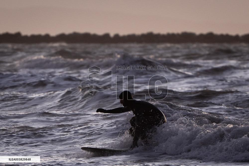 Surfing Illustrations - Vancouver