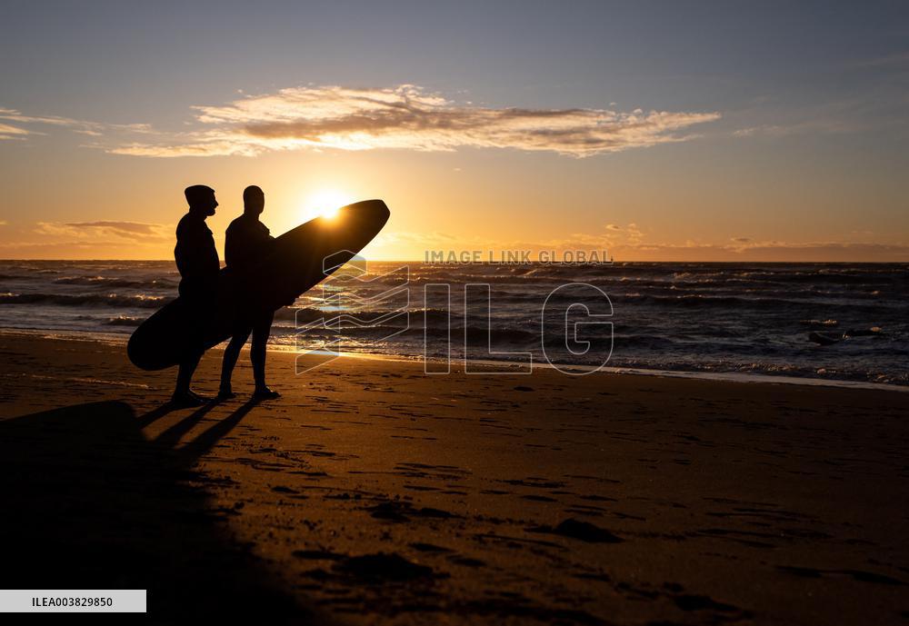 Surfing Illustrations - Vancouver