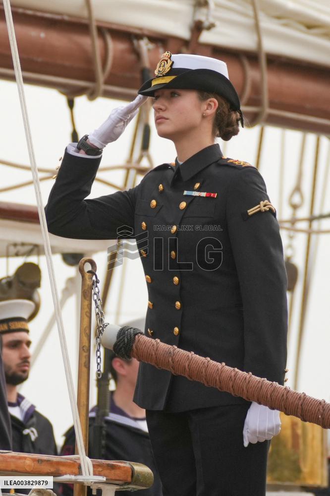 Princess Leonor before departure on the Juan Sebastián Elcano - Cadiz