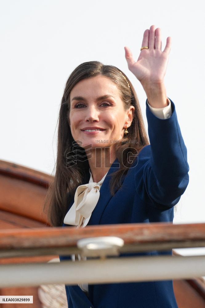 King and Queen preside over the farewell of Juan Sebastián de Elcano with Princess Leonor  - Cadiz