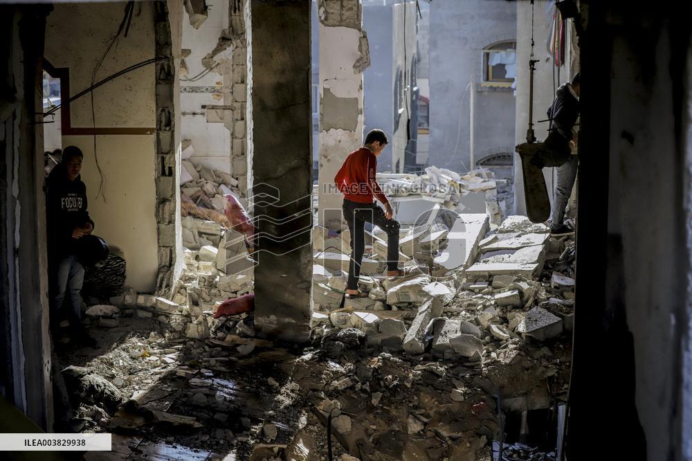 Israeli Attacks On Gaza Continue - Deir Al-Balah
