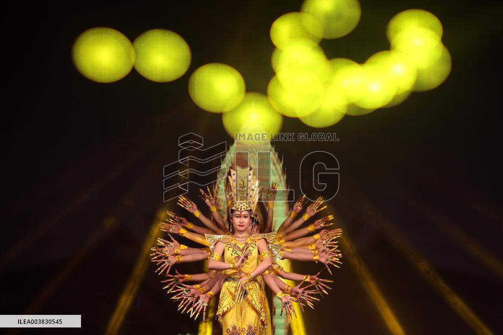 Disabled Dance Thousand Hand Kwan yin