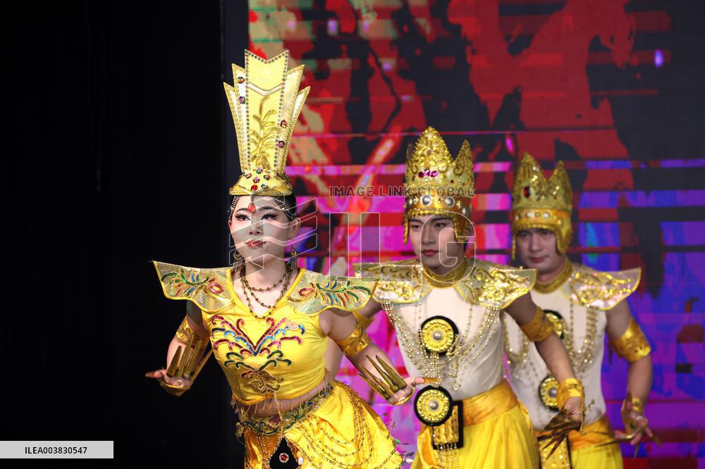 Disabled Dance Thousand Hand Kwan yin