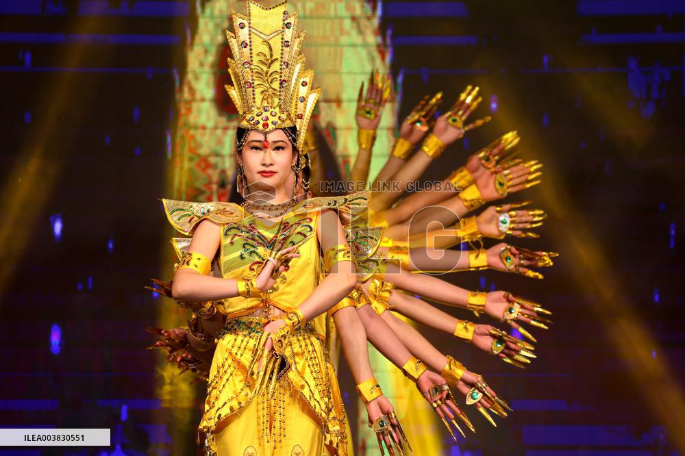 Disabled Dance Thousand Hand Kwan yin