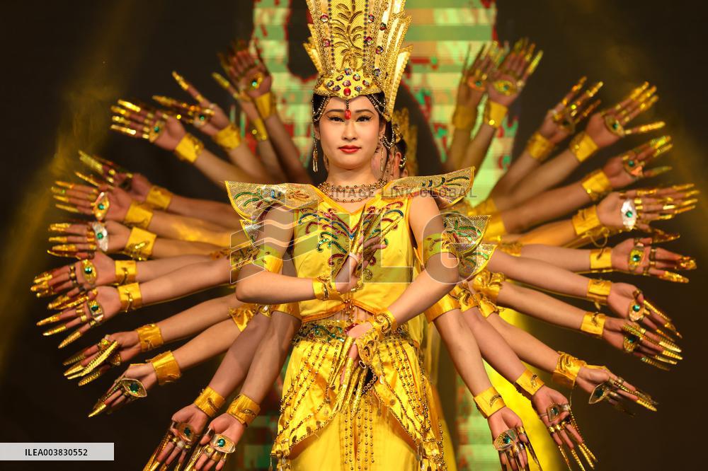 Disabled Dance Thousand Hand Kwan yin