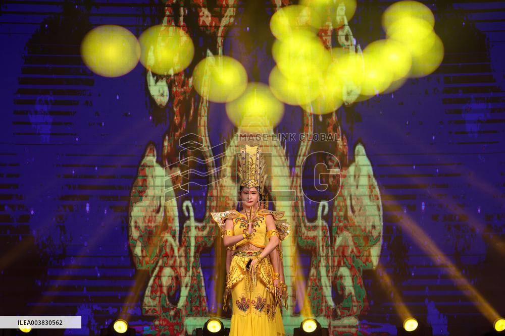 Disabled Dance Thousand Hand Kwan yin