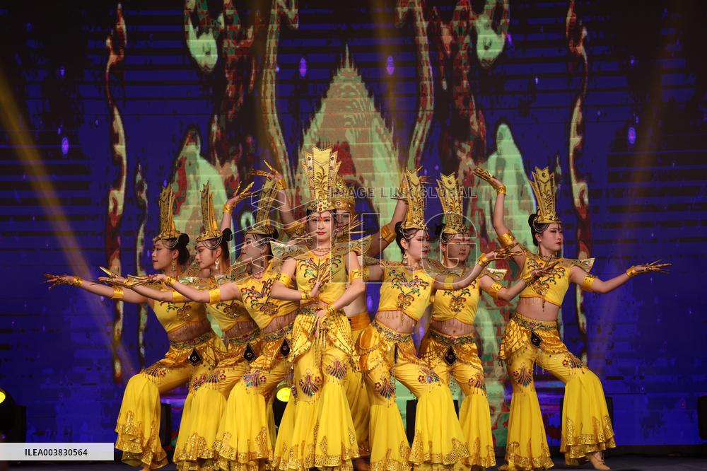Disabled Dance Thousand Hand Kwan yin