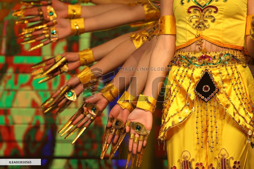 Disabled Dance Thousand Hand Kwan yin