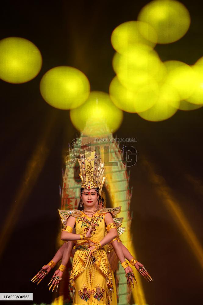 Disabled Dance Thousand Hand Kwan yin