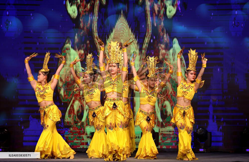 Disabled Dance Thousand Hand Kwan yin