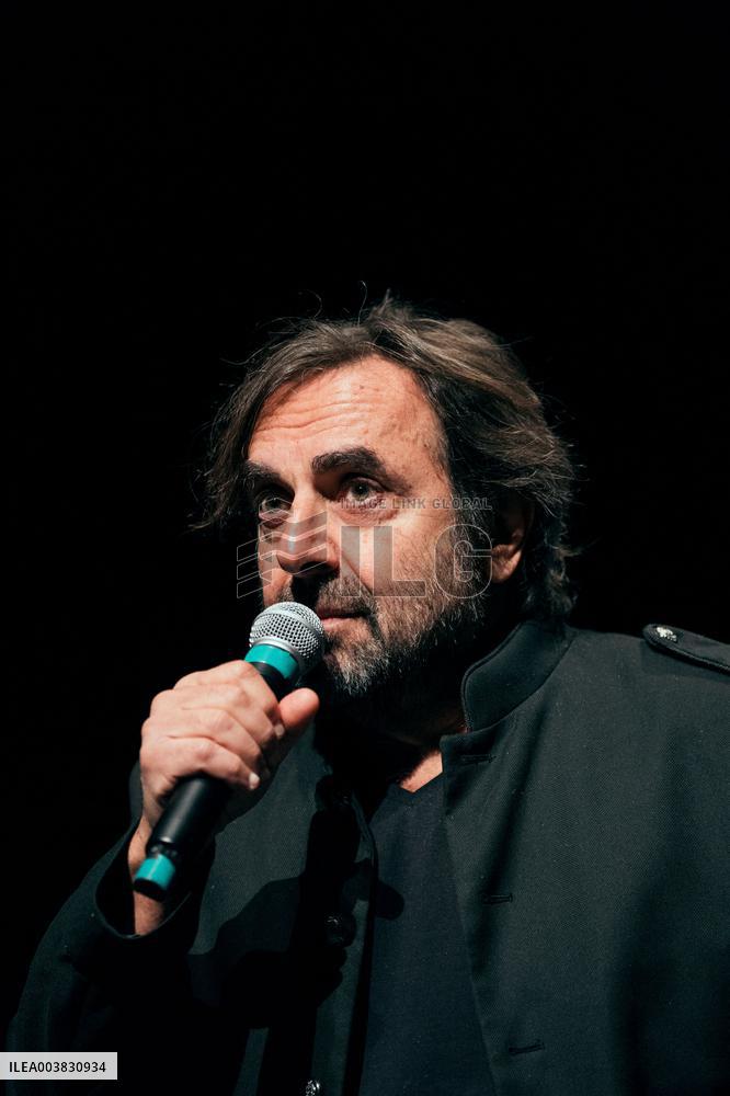 Andre Manoukian at the Beauvais theater