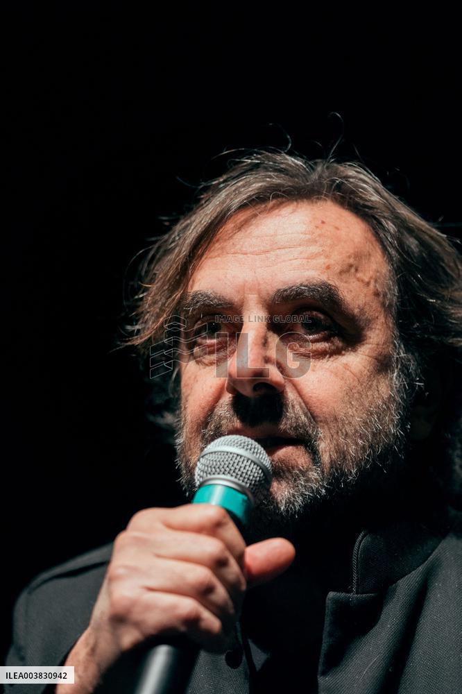 Andre Manoukian at the Beauvais theater