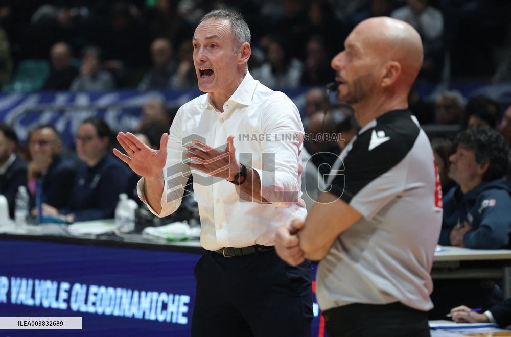 BASKET - Serie A2 - Fortitudo Bologna vs Juvi Cremona