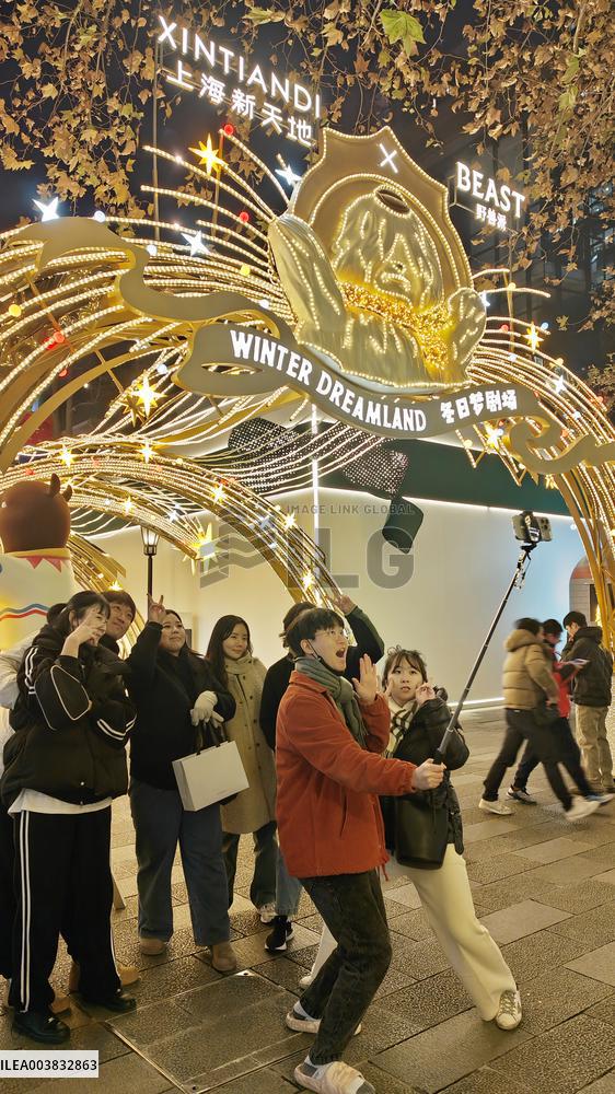 China's Visa-free Policy Boosts Foreigner Tourism