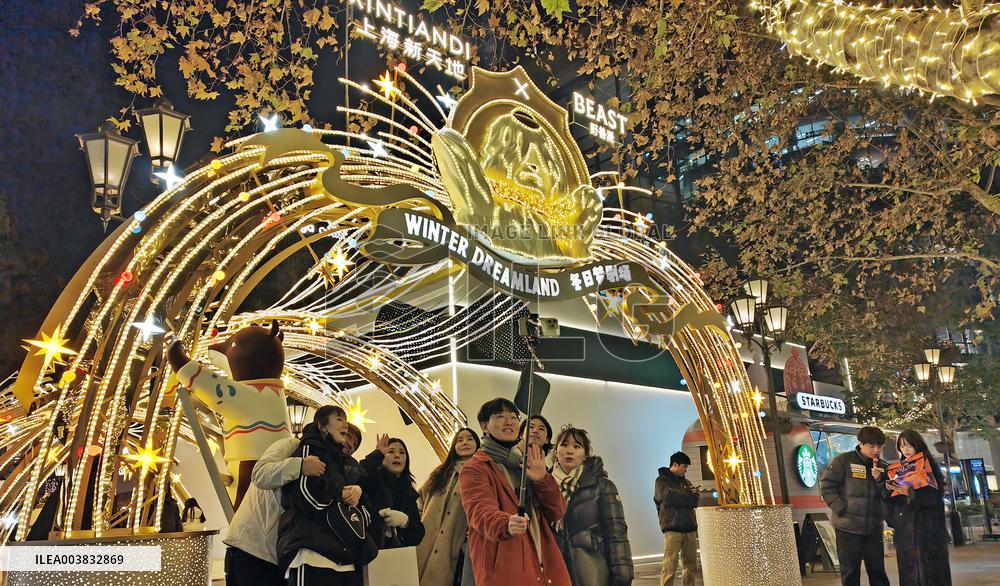 China's Visa-free Policy Boosts Foreigner Tourism