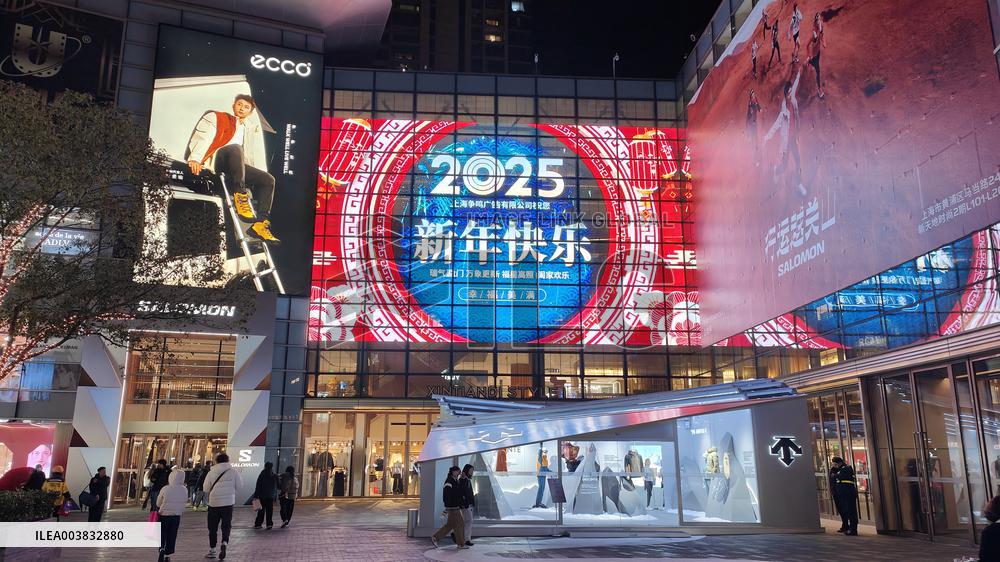 China's Visa-free Policy Boosts Foreigner Tourism