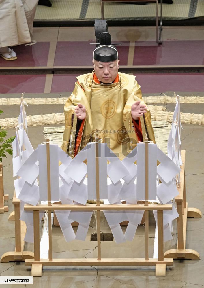 Sumo: Ritual ahead of New Year tournament
