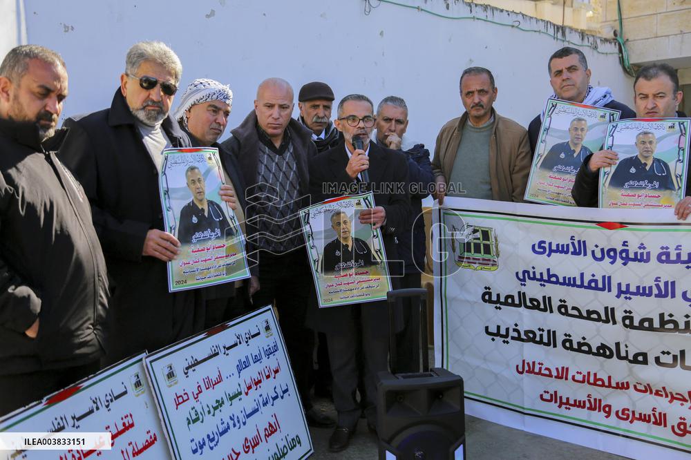 Rally for release of Palestinian hospital director Dr Hussam Abu Safiya