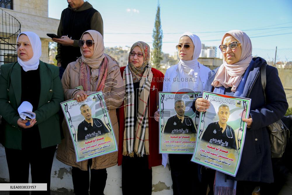 Rally for release of Palestinian hospital director Dr Hussam Abu Safiya