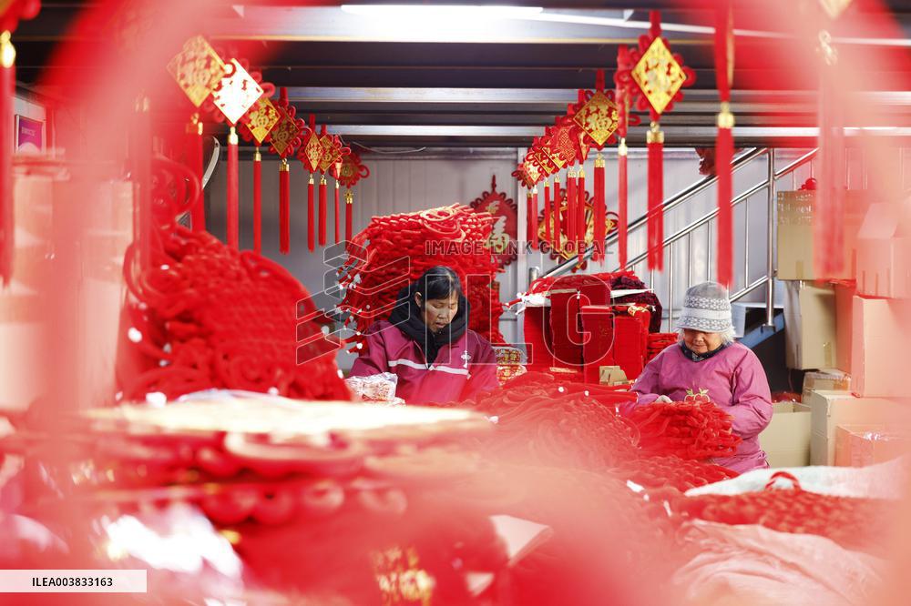 China Spring Festival Decorations Manufacturing Industry