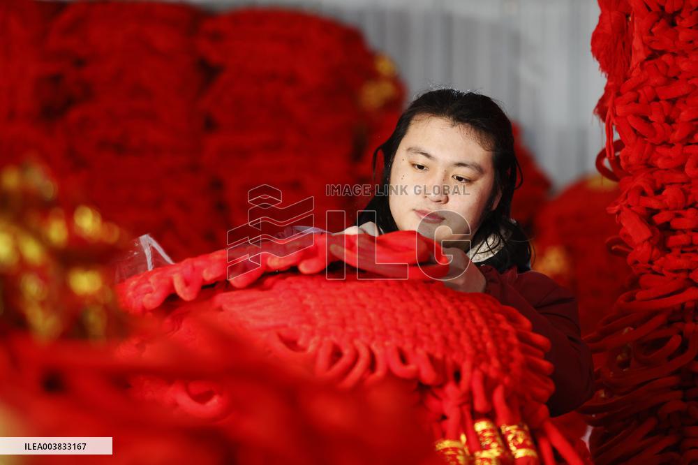 China Spring Festival Decorations Manufacturing Industry